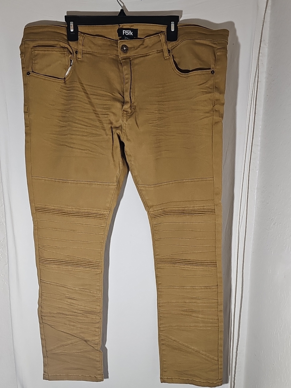 Men's Skinny Biker Jeans in Tan